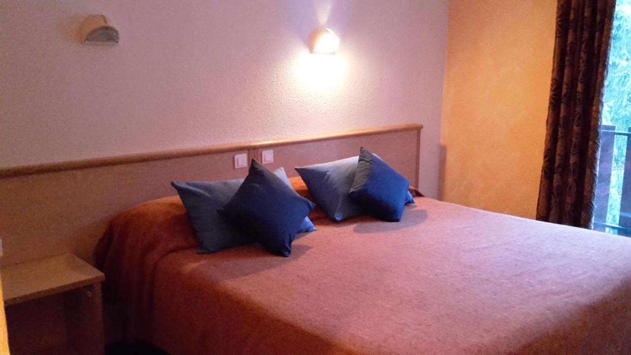 Hotel Saint Jean มงต์คลาร์ ภายนอก รูปภาพ