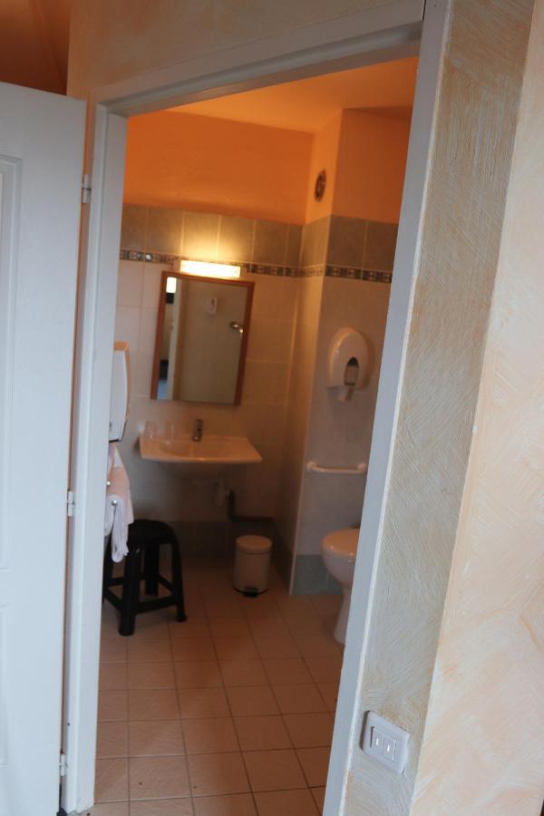 Hotel Saint Jean มงต์คลาร์ ภายนอก รูปภาพ